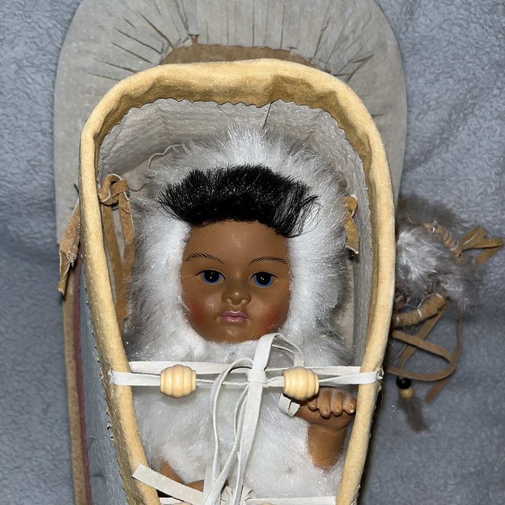 Vintage Papoose Indian Doll Leather Dream Catcher Eskimo Native In Cradle - Picture 9 of 12
